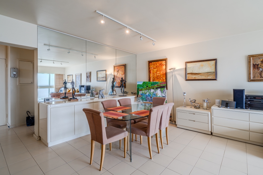 2 Bedroom Property for Sale in Sea Point Western Cape